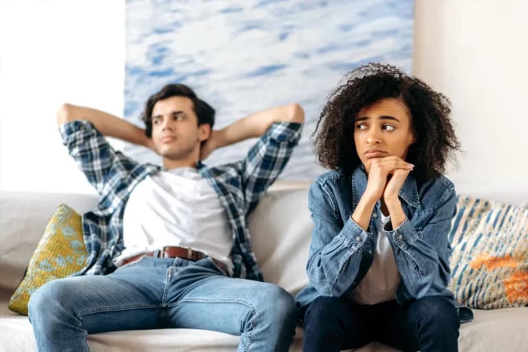 Imagem de capa sobre crise de casal