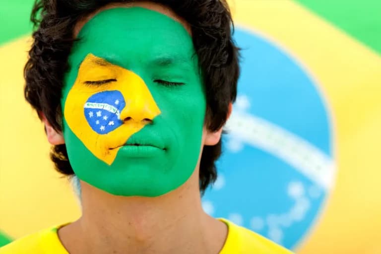 Imagem de capa sobre brasileiros que moram fora do brasil