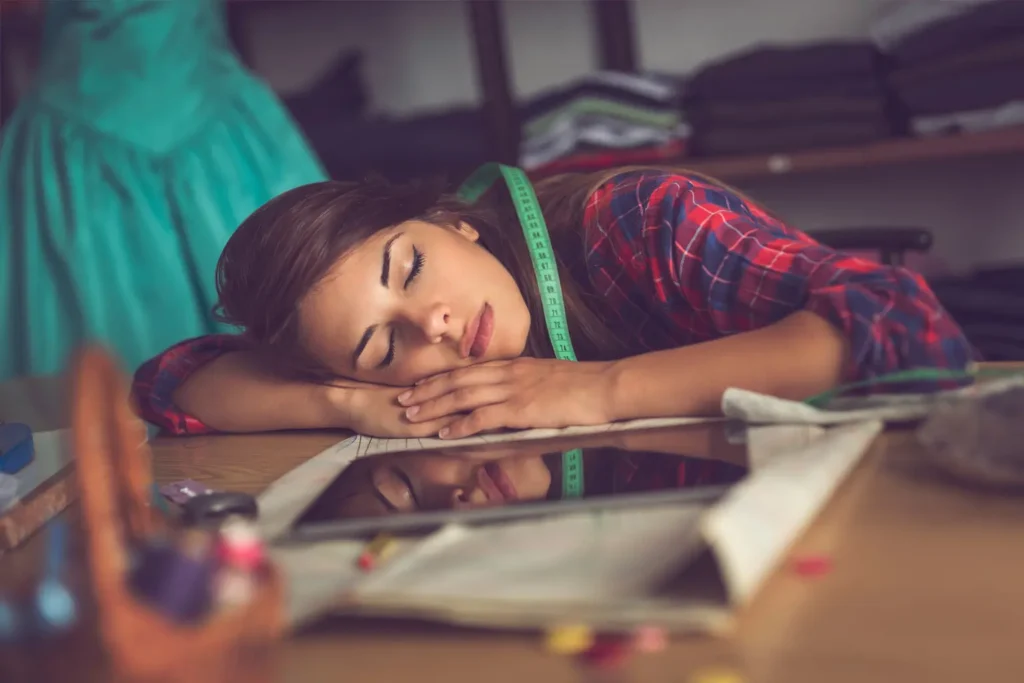 Por que me sinto tão cansada emocionalmente? Brunete Gildin: entenda como a Gestalt Terapia pode ajudar você com este problema!